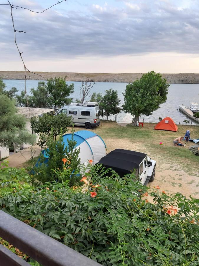 Camp Pere 호텔 파그 외부 사진